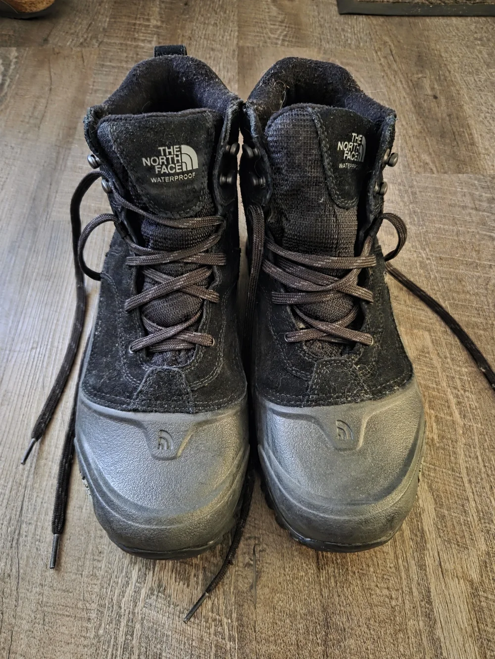 The North Face Men’s Waterproof Heatseeker Black Hiking Boots